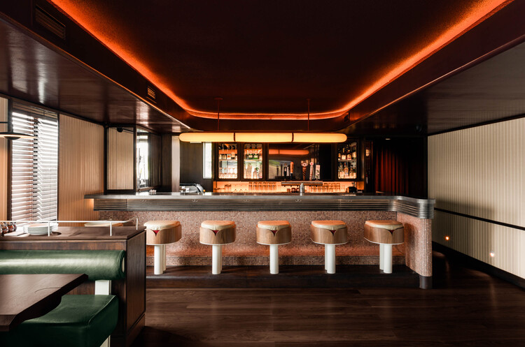 North of Brooklyn Pizzeria / MRDK - Interior Photography, Restaurant, Kitchen, Lighting, Countertop