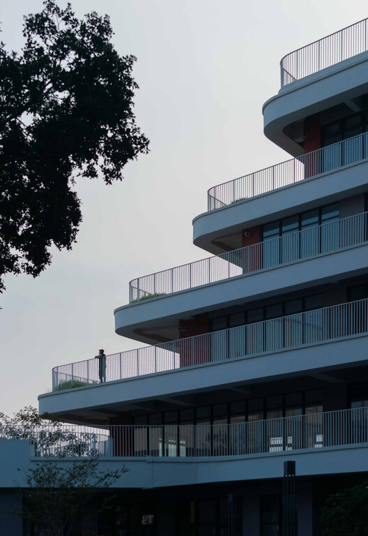 厦门市厦门大学附属科技中学五缘校区 / ONENESS STUDIO - 28 的图像 38