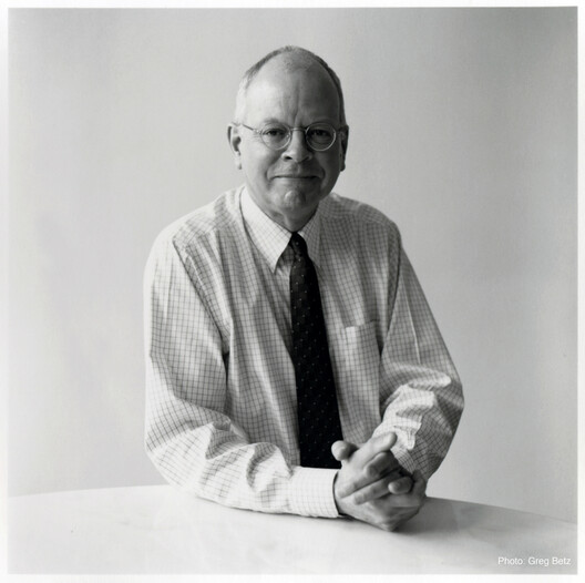 Farewell to Masters: Remembering the Architects We Lost in 2025 Farewell to Masters: Remembering the Architects We Lost in 2025 - Image 20 of 38