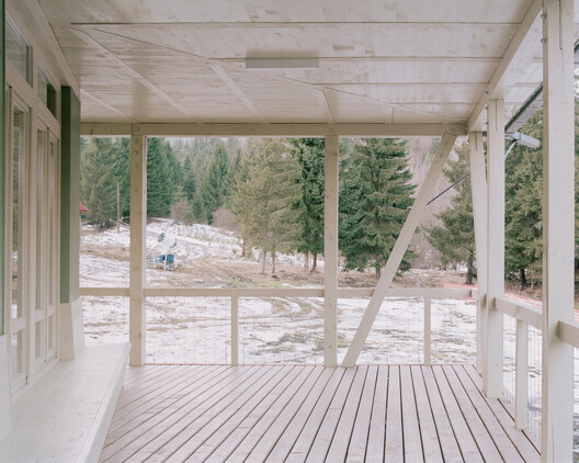 How Environments Shape Outdoor Dining Spaces: 24 Architectural Approaches - Image 40 of 40