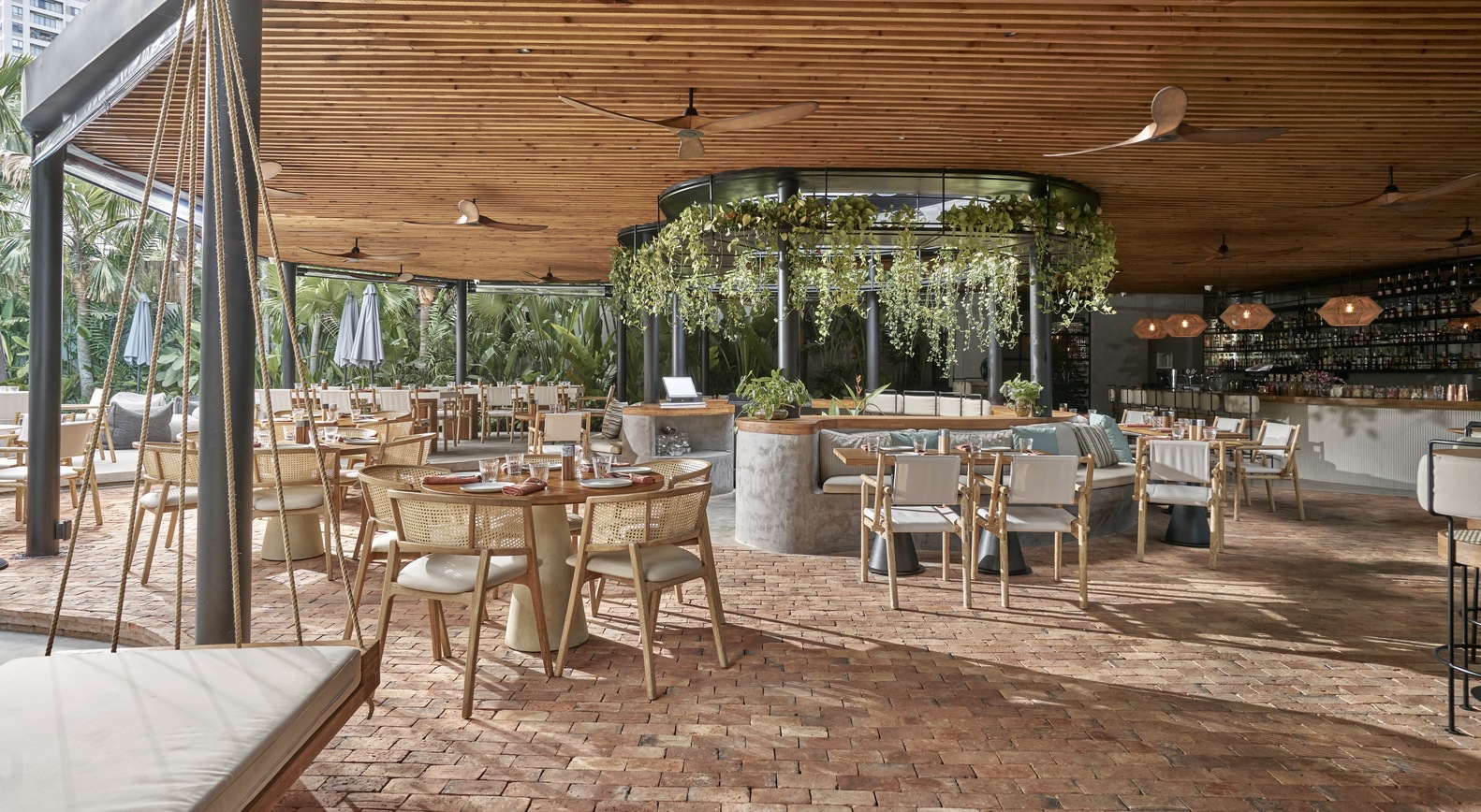 Gallery of How Environments Shape Outdoor Dining Spaces: 24 ...