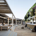How Environments Shape Outdoor Dining Spaces: 24 Architectural Approaches - 2 的图像 4