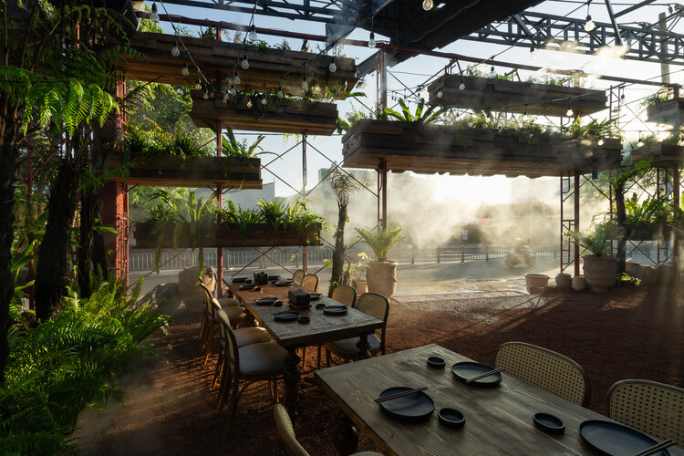 How Environments Shape Outdoor Dining Spaces: 24 Architectural Approaches - Featured Image