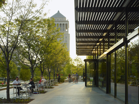 How Environments Shape Outdoor Dining Spaces: 24 Architectural Approaches - Image 27 of 40