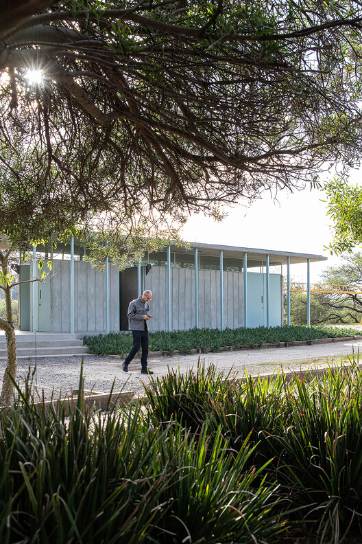 Servicios de Salud Parque Metropolitano / estrategia-a - fotografía exterior, jardín