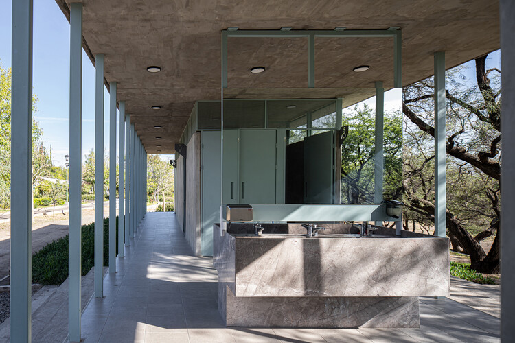 Servicios de Salud Parque Metropolitano / Tactics-a - Imagen 5 de 18