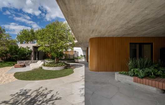 Edifício Flora / IDEIA1 - Imagem 3 de 29