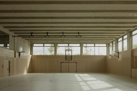 AHS Reininghaus Escuela Secundaria / j-c-k AHS Reininghaus Escuela Secundaria / j-c-k - Fotografía interior, Madera