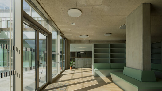 AHS Reininghaus Escuela Secundaria / j-c-k AHS Reininghaus Escuela Secundaria / j-c-k - Imagen 4 de 72