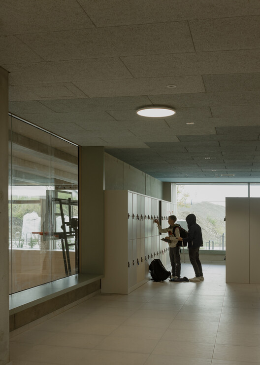 AHS Reininghaus Escuela Secundaria / j-c-k AHS Reininghaus Escuela Secundaria / j-c-k - Fotografía interior