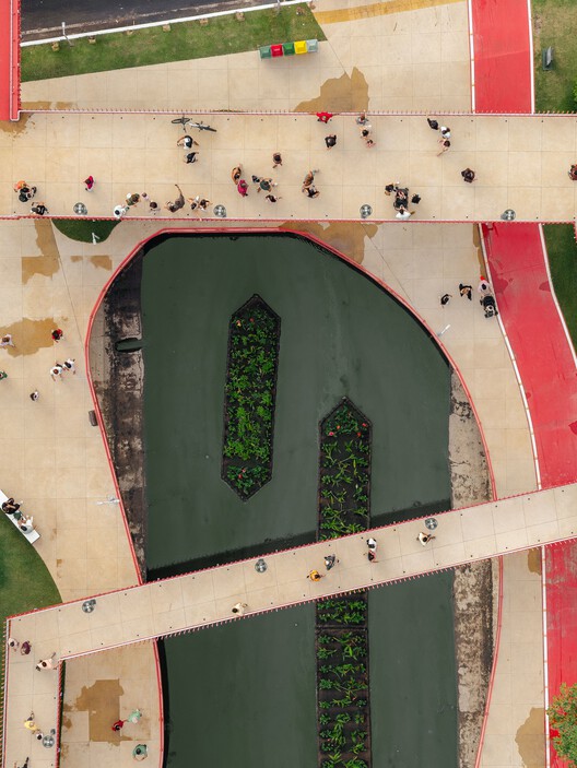 Parque Linear de Doca / Natureza Urbana - Imagen 11 de 27