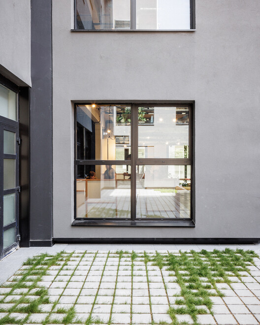 Ampliación de la Escuela 42UP / AR Studio d'Architectures Ampliación de la Escuela 42UP / AR Studio d'Architectures - Fotografía interior, Concreto, Vidrio