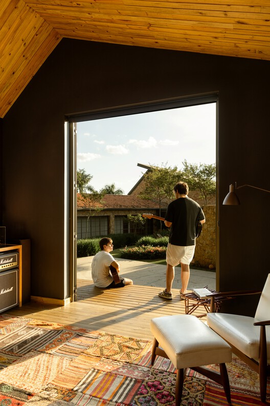 Estúdio BV / Angá Arquitetura - Fotografia de Interiores, Madeira, Cadeira
