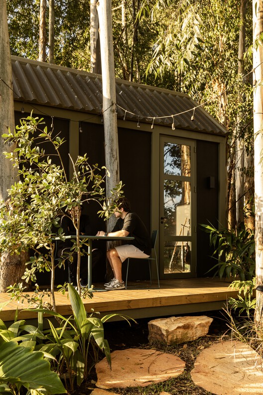 Estúdio BV / Angá Arquitetura - Fotografia de Interiores, Madeira, Jardim