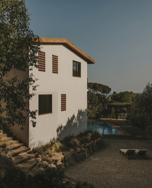Casa Cabrera / Forma - Fotografía exterior