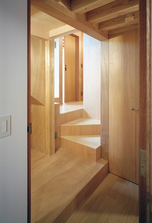 Tent Cabin in Omori / HUNE ARCHITECTS Tent Cabin in Omori / HUNE ARCHITECTS - Image 8 of 19