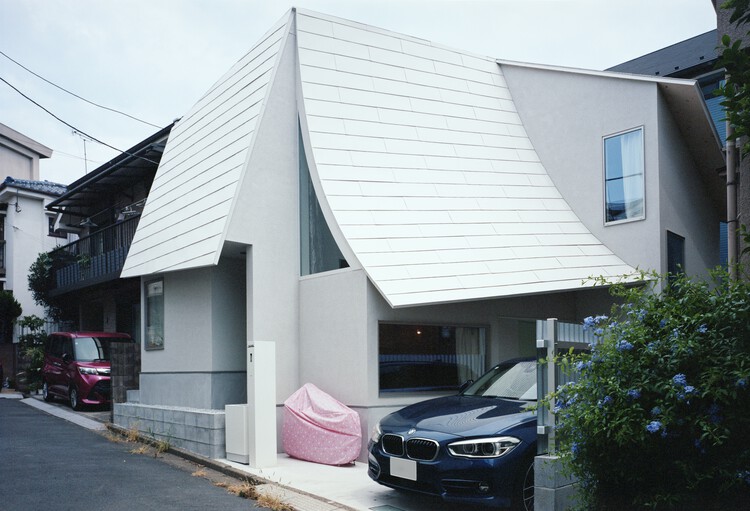 Tent Cabin in Omori / HUNE ARCHITECTS - More Images