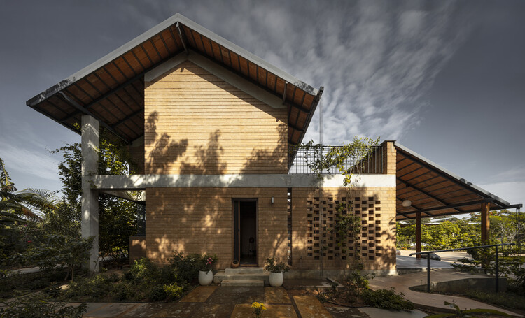Nandivardhanam House / Studio Inscape - Houses