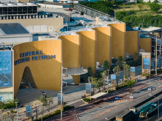 Central Nakhon Pathom / Stu/D/O Architects - Image 8 of 47