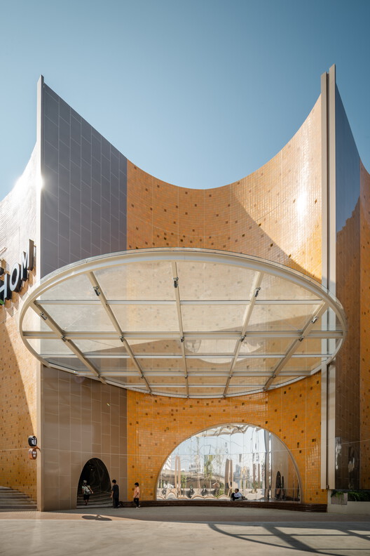Central Nakhon Pathom / Stu/D/O Architects - Image 17 of 47