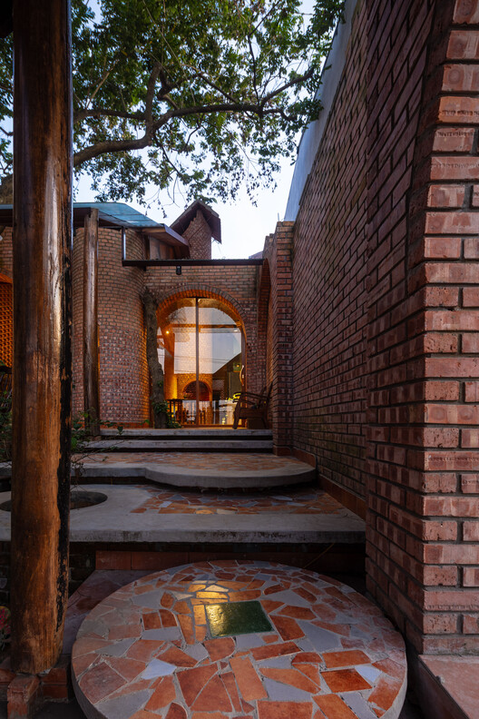 Nang House / Trung tran Studio - Exterior Photography, Brick, Arch, Door