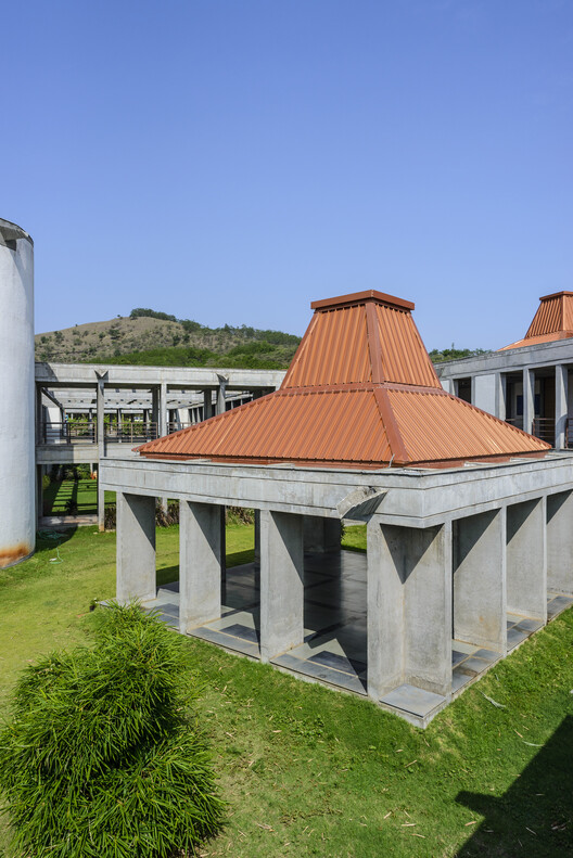 Kirloskar Institute of Advanced Management Studies / CCBA Designs - Exterior Photography, Column