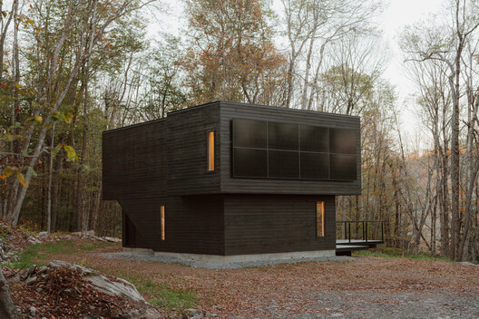 Forest Edge House / Marc Thorpe Design