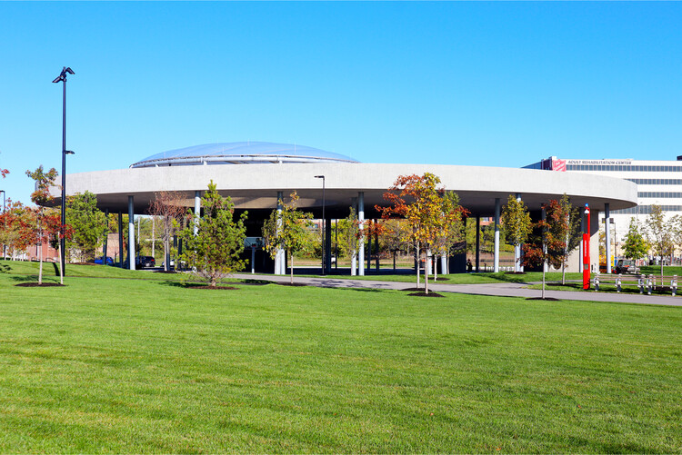 Cancha de Baloncesto – Parque Centenario Ralph C. Wilson Jr. / Adjaye Associates - Fotografía exterior