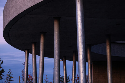 Basketball Court - Ralph C. Wilson Jr. Centennial Park / Adjaye Associates Basketball Court - Ralph C. Wilson Jr. Centennial Park / Adjaye Associates - Image 14 of 25