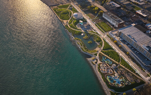 Basketball Court - Ralph C. Wilson Jr. Centennial Park / Adjaye Associates Basketball Court - Ralph C. Wilson Jr. Centennial Park / Adjaye Associates - Exterior Photography, Coast