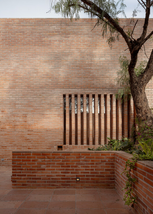 Casa Pirules / Escobedo Soliz - Imagen 8 de 33