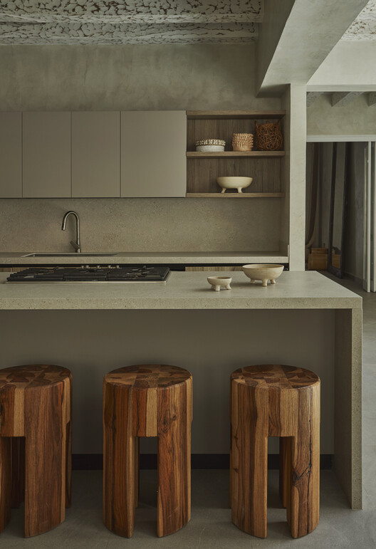 Casa Azurra la Carbonera / Vladimir Caballero + Lorena Pulecio - fotografía de interiores, cocina, madera, encimeras