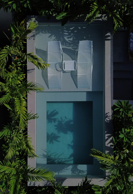 Casa Azurra la Carbonera / Vladimir Caballero + Lorena Pulecio - Imagen 5 de 20