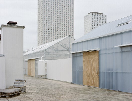 An Educational Farm on the Roof / rerum architectes An Educational Farm on the Roof / rerum architectes - Exterior Photography, Concrete