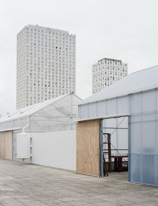 An Educational Farm on the Roof / rerum architectes An Educational Farm on the Roof / rerum architectes - Exterior Photography