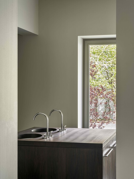 Otto Church / Nidus - Interior Photography, Bathroom, Countertop, Glass, Sink