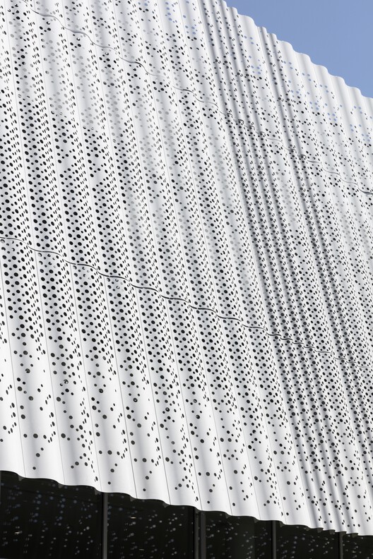 Nakano Seiyaku Kusatsu Factoru / TAISEI DESIGN Planners Architects & Engineers Nakano Seiyaku Kusatsu Factoru / TAISEI DESIGN Planners Architects & Engineers - Image 3 of 38