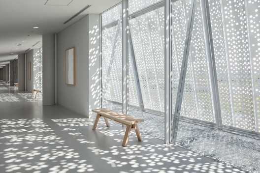 Nakano Seiyaku Kusatsu Factoru / TAISEI DESIGN Planners Architects & Engineers Nakano Seiyaku Kusatsu Factoru / TAISEI DESIGN Planners Architects & Engineers - Interior Photography, Glass