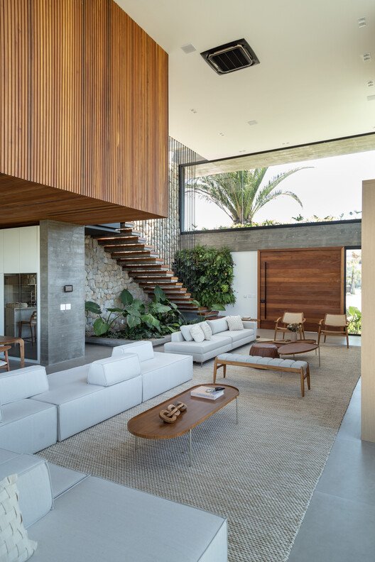 Casa J10 / Martin arquitetura + engenharia Casa J10 / Martin arquitetura + engenharia - Fotografia de Interiores, Sala de Estar, Cadeira