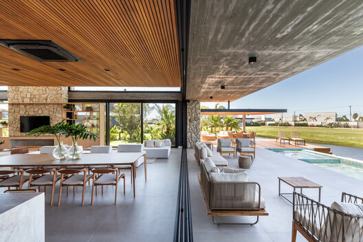 Casa J10 / Martin arquitetura + engenharia Casa J10 / Martin arquitetura + engenharia - Fotografia de Interiores, Sala de Jantar, Madeira