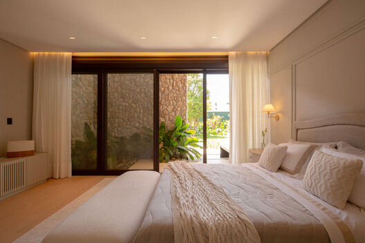 Casa Galeria / Sonne Müller Arquitetos Casa Galeria / Sonne Müller Arquitetos - Fotografia de Interiores, Dormitório, Cama, Madeira, Iluminação