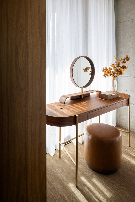 Casa di Vita / VOO® - Fotografia de Interiores, Banheiro, Madeira, Mesa