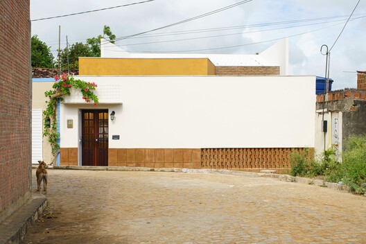 Casa de Mainha / Studio Zé - Fotografia de Exterior