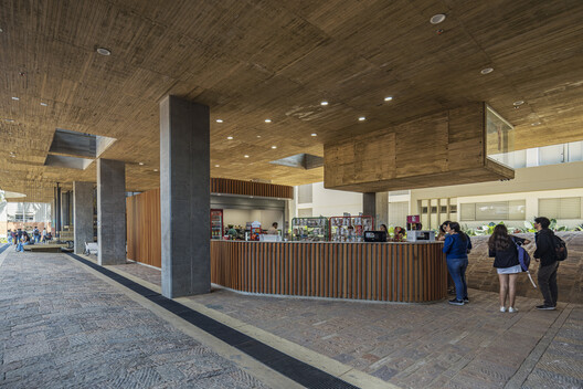  Edificio Ciencias Humanas - Universidad Industrial de Santander / taller de arquitectura de bogotá - Fotografía interior, Concreto