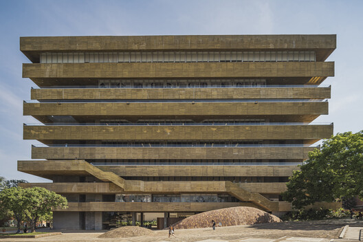  Edificio Ciencias Humanas - Universidad Industrial de Santander / taller de arquitectura de bogotá - Fotografía exterior