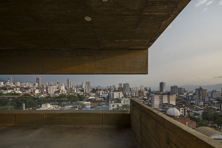  Edificio Ciencias Humanas - Universidad Industrial de Santander / taller de arquitectura de bogotá - Imagen 5 de 17