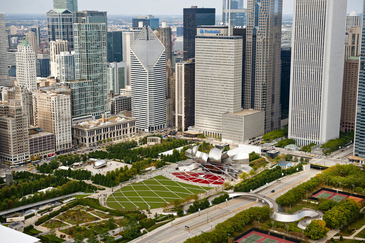 Tracing Frank Gehry’s Architectural Legacy Through His Most Influential Works - Image 12 of 13