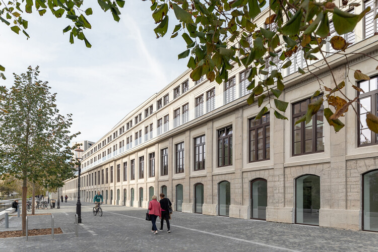 Center Rog – Renovación y Centro Creativo / Mendoza Partida + BAX studio - Fotografía exterior