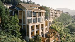 Clouhaus Hotel / RooMoo Design Studio