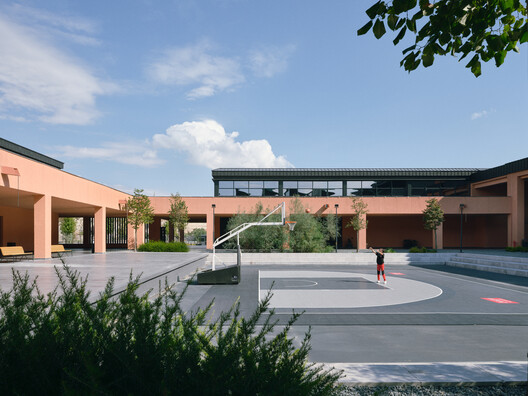 Basketball Development Center / TEGET - Image 3 of 43